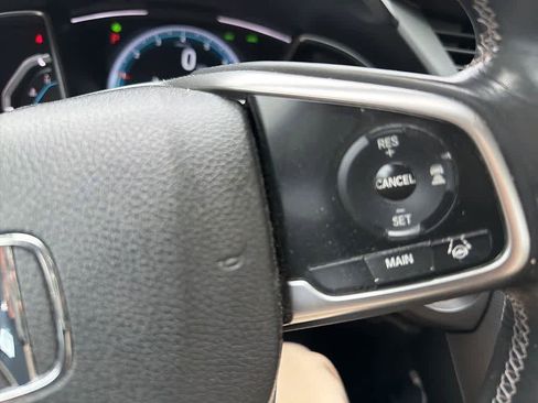 Used 2017 Honda Civic Touring image 15