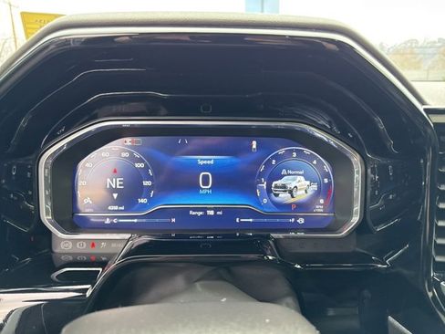 Used 2025 Chevrolet Silverado 1500 ZR2 w/ Technology Package image 22