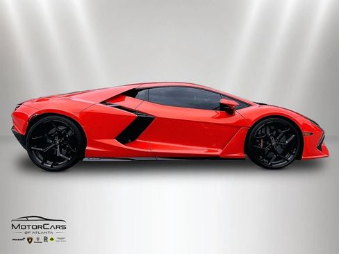 Used 2026 Lamborghini Revuelto AWD/4WD image 6