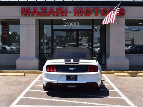 Used 2020 Ford Mustang Premium RWD image 10