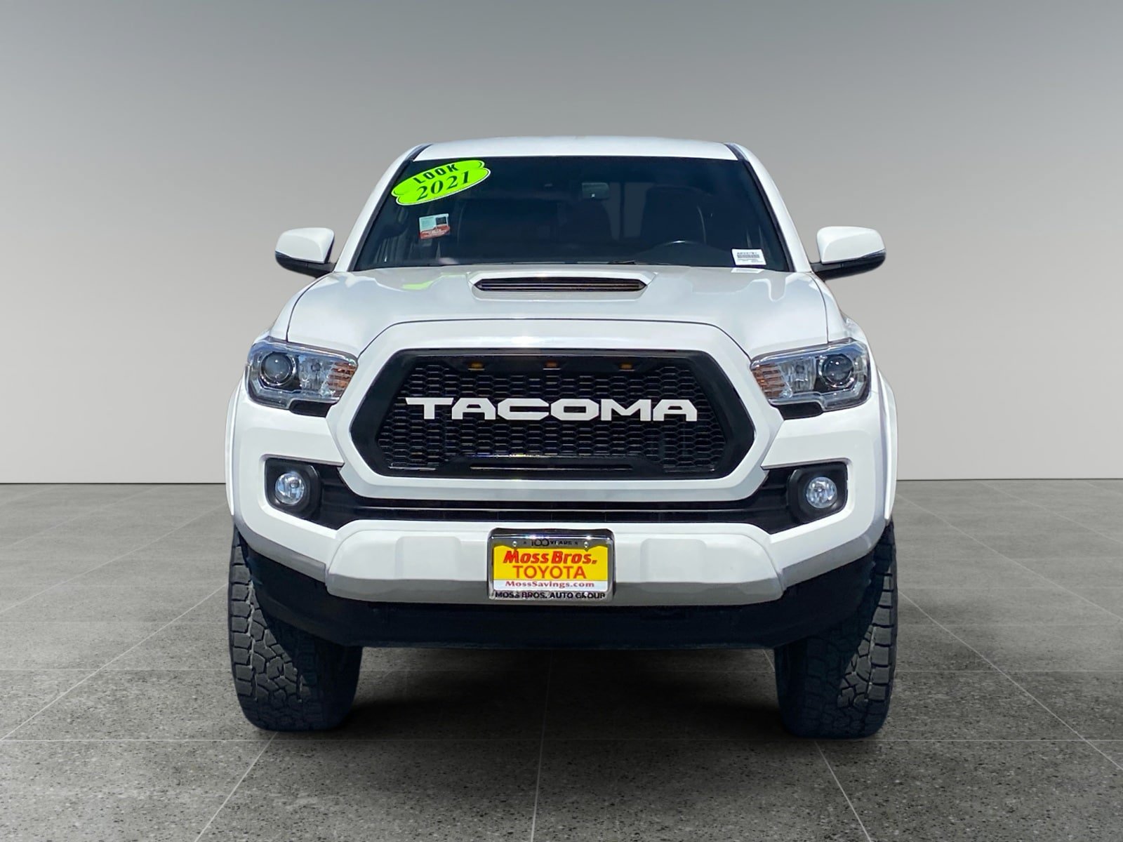 Used 2021 Toyota Tacoma TRD Sport w/ Technology Package RWD image 8