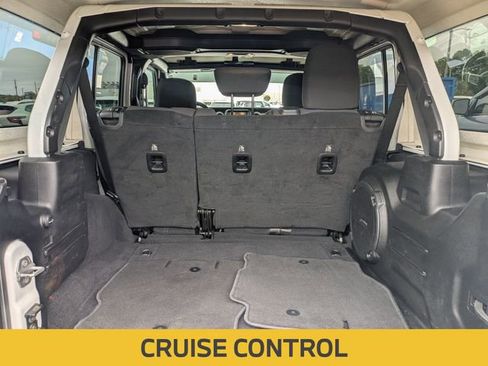 Used 2019 Jeep Wrangler Unlimited Sahara AWD/4WD image 23