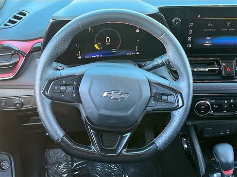 Used 2024 Chevrolet TrailBlazer RS w/ Convenience Package image 22