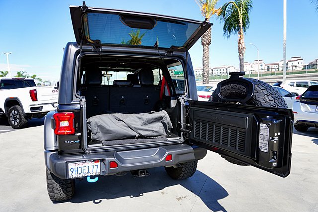 Used 2023 Jeep Wrangler Unlimited Rubicon 4xe AWD/4WD image 20