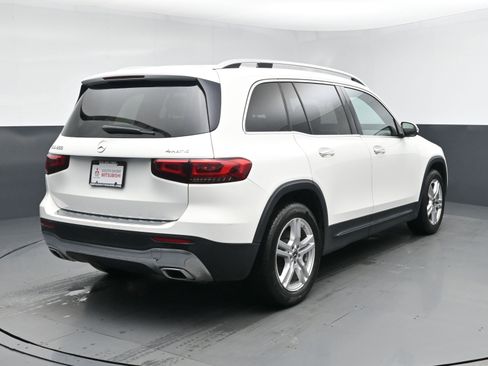 Used 2021 Mercedes-Benz GLB 250 4MATIC w/ Premium Package image 19