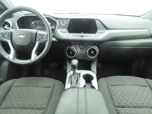 Used 2022 Chevrolet Blazer LT image 13