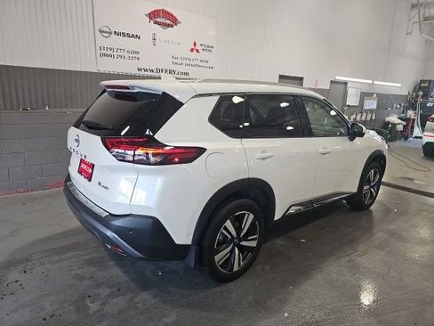 Certified 2023 Nissan Rogue SL w/ SL Premium Package AWD/4WD image 3