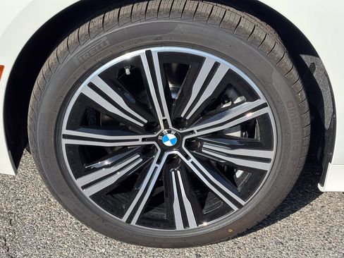New 2026 BMW 330i xDrive Sedan w/ Convenience Package AWD/4WD image 8