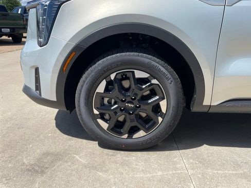 New 2026 Kia Sorento S AWD/4WD image 17
