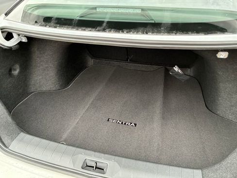 New 2026 Nissan Sentra SR FWD image 22