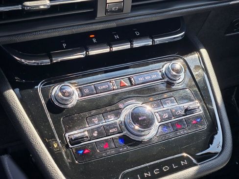 Certified 2022 Lincoln Corsair AWD w/ Premium Package image 27