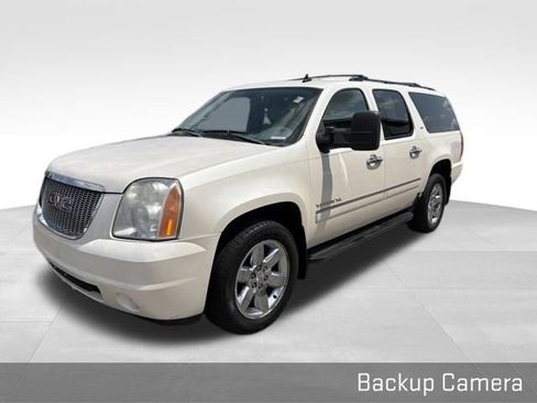 Used 2012 GMC Yukon XL SLT w/ SLT-2 Equipment Package AWD/4WD image 6