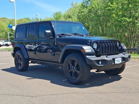 Used 2023 Jeep Wrangler Unlimited Sport AWD/4WD image 4