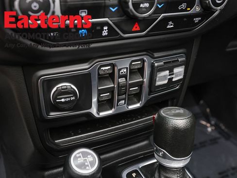 Used 2023 Jeep Wrangler Unlimited w/ Sun & Screen Package AWD/4WD image 21