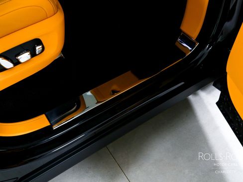 Used 2024 Rolls-Royce Cullinan image 37