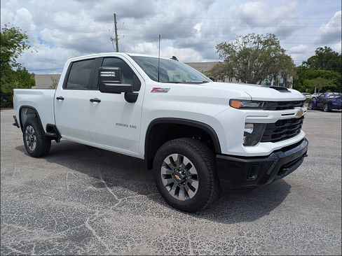 New 2026 Chevrolet Silverado 2500 Custom w/ Custom Value Package AWD/4WD image 2