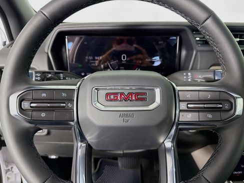 New 2025 GMC Terrain Elevation image 12