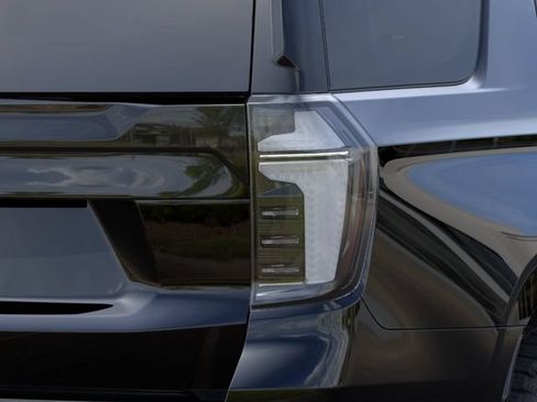 New 2026 Chevrolet Tahoe Z71 w/ Comfort Package AWD/4WD image 11
