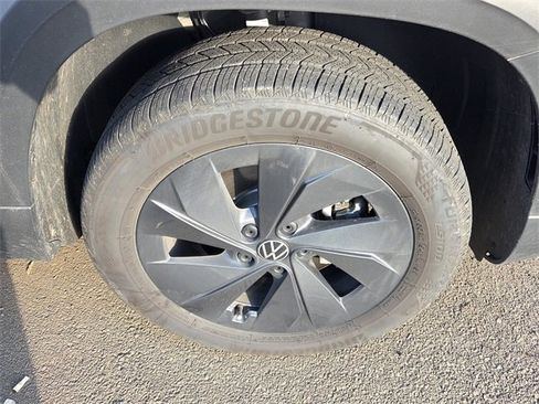 Used 2025 Volkswagen Taos S image 7