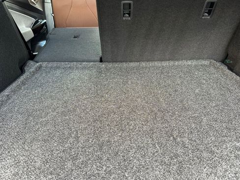 Used 2023 Volkswagen ID.4 Pro image 14