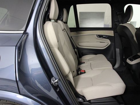 New 2026 Volvo XC90 B6 Plus image 11