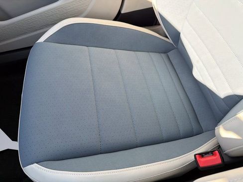 New 2026 Volkswagen Jetta SE image 29