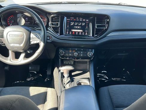 Used 2023 Dodge Durango SXT image 9