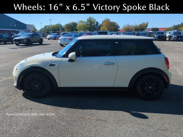 Used 2018 MINI Cooper 2-Door Hardtop FWD image 8