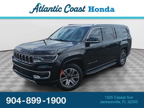 Used 2023 Jeep Wagoneer L Series II AWD/4WD image 1