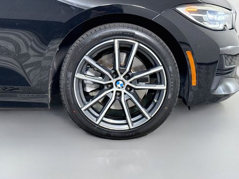 Used 2020 BMW 330i Sedan w/ Convenience Package RWD image 32