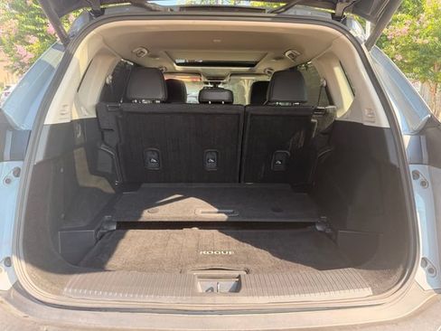 Used 2023 Nissan Rogue SL w/ SL Premium Package FWD image 25