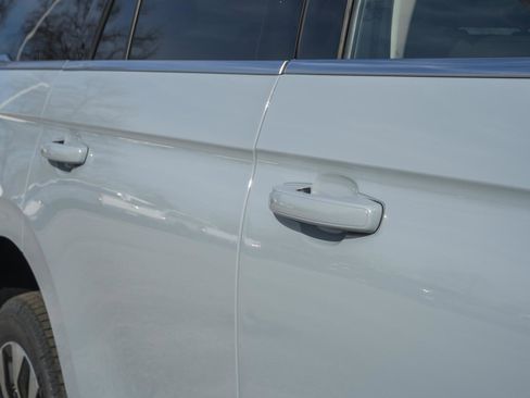 New 2025 Ford Expedition Platinum w/ Driver's Package image 22