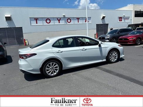 Used 2023 Toyota Camry LE AWD/4WD image 8