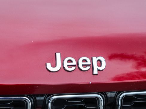 Used 2021 Jeep Grand Cherokee L Limited w/ Trailer Tow Group (B) AWD/4WD image 4