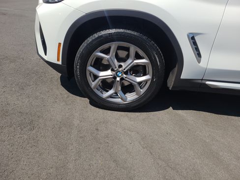Used 2024 BMW X3 xDrive30i w/ Premium Package w/ZPA AWD/4WD image 9