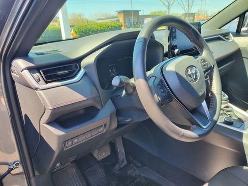 Used 2022 Toyota RAV4 SE AWD/4WD image 20