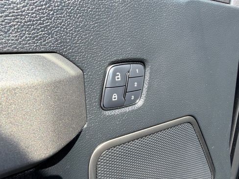 Used 2017 Ford F150 Raptor w/ Equipment Group 802A Luxury image 29