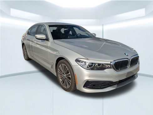 Used 2020 BMW 530i image 4