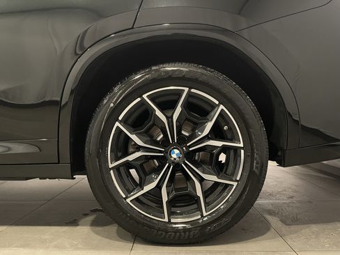 Used 2024 BMW X4 xDrive30i w/ M Sport Package AWD/4WD image 8