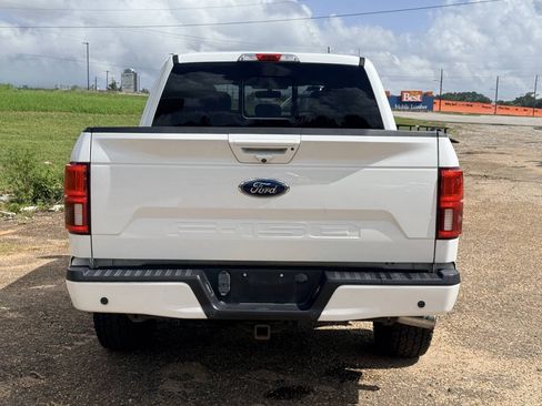 Used 2018 Ford F150 Lariat RWD image 4