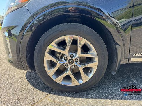 Used 2019 Kia Sorento LX image 29