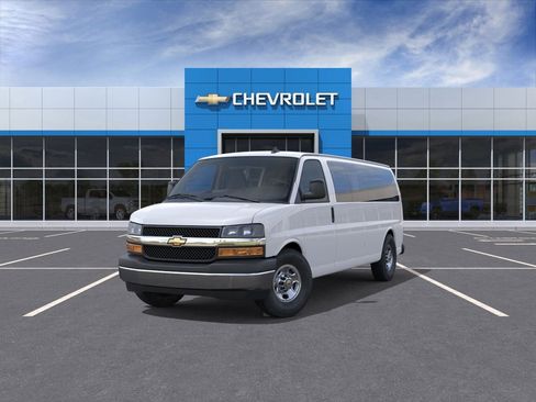 New 2025 Chevrolet Express 3500 LT w/ LT Preferred Equipment Group image 8