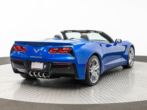 Used 2014 Chevrolet Corvette Stingray Convertible w/ 3LT Preferred Equipment Group RWD image 5