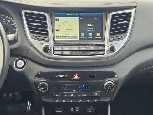 Used 2017 Hyundai Tucson Limited image 13