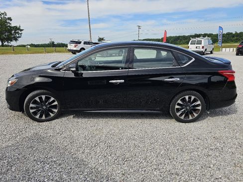 Used 2019 Nissan Sentra SR FWD image 7