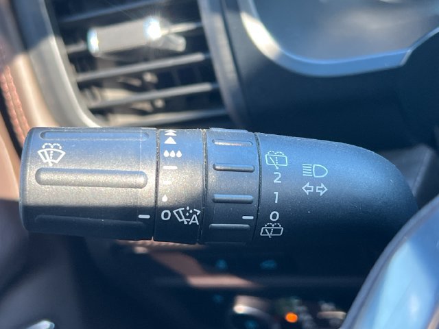 Used 2023 Ford Expedition Max King Ranch AWD/4WD image 32