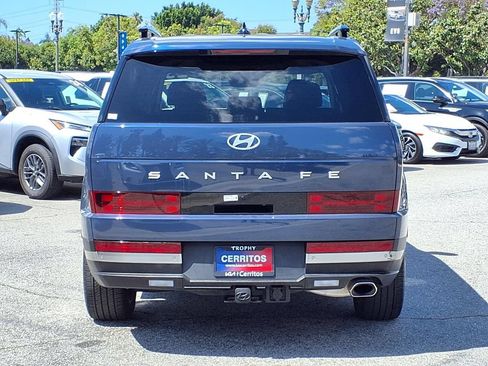 Used 2025 Hyundai Santa Fe Limited FWD image 5