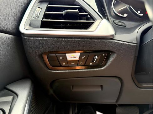 Used 2019 BMW 330i Sedan image 18