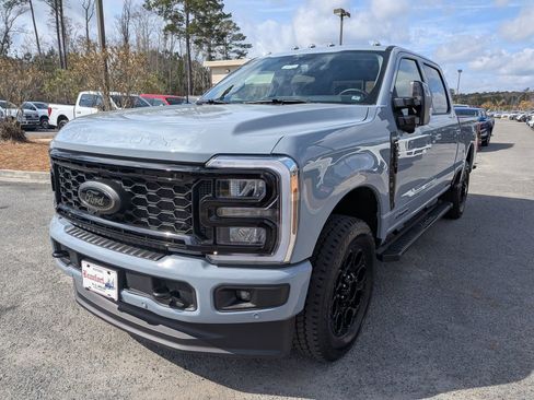 Certified 2026 Ford F250 Lariat w/ Black Appearance Package image 7