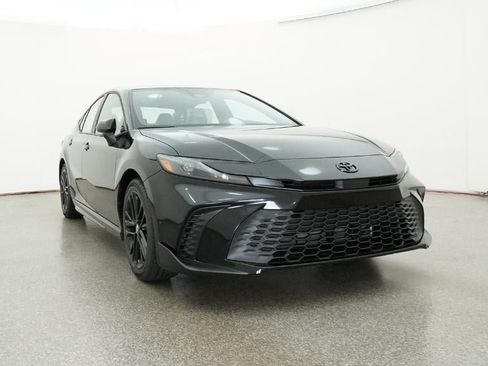 New 2026 Toyota Camry SE FWD image 30